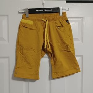 NWOT La Sportiva Siurana Short womens